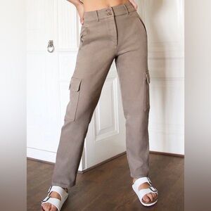 Aritzia Wilfred Modern Cargo Pant Brown